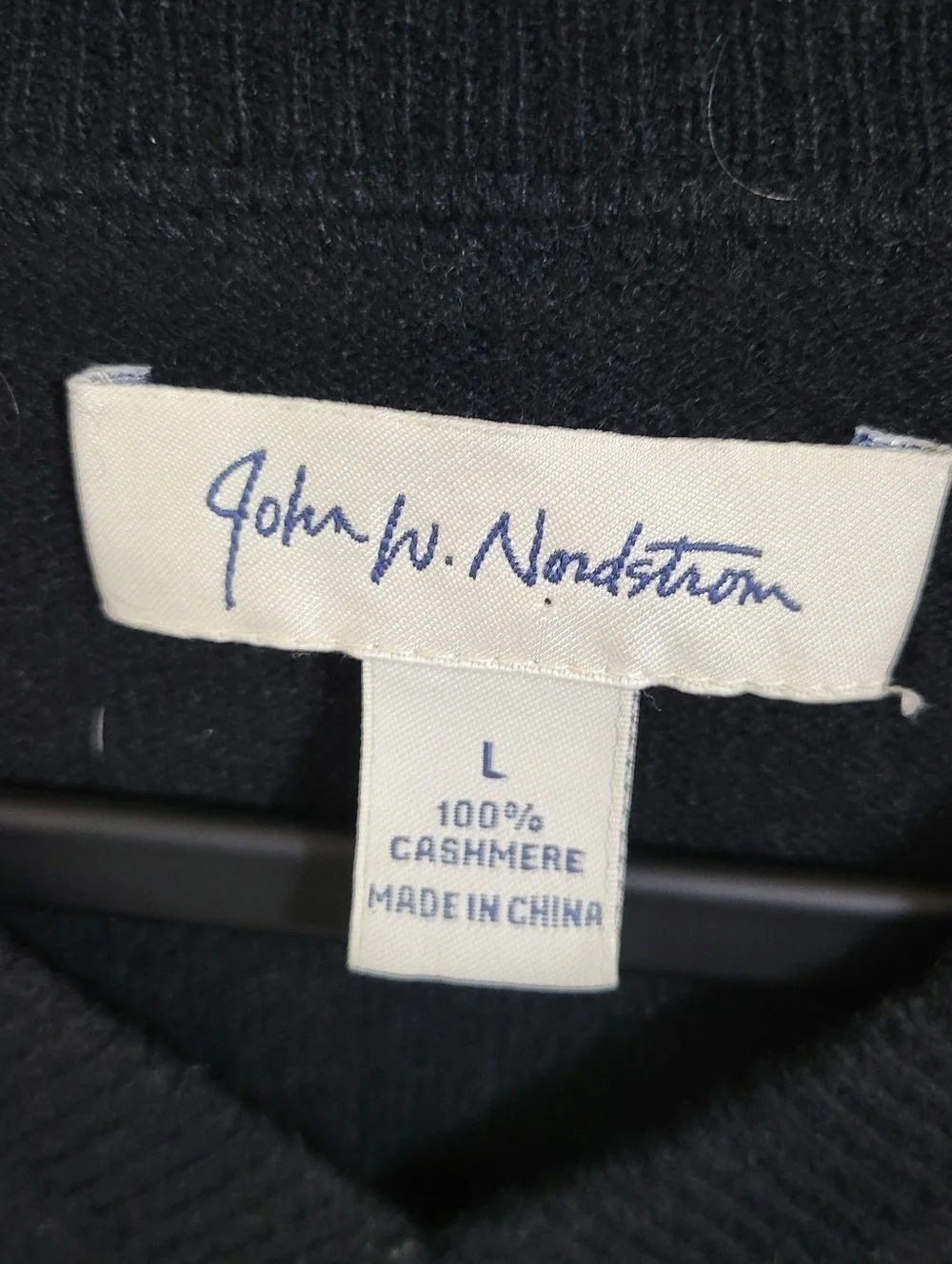 John W. Nordstrom Men’s Black 100% Cashmere V-neck Sweater, Size L